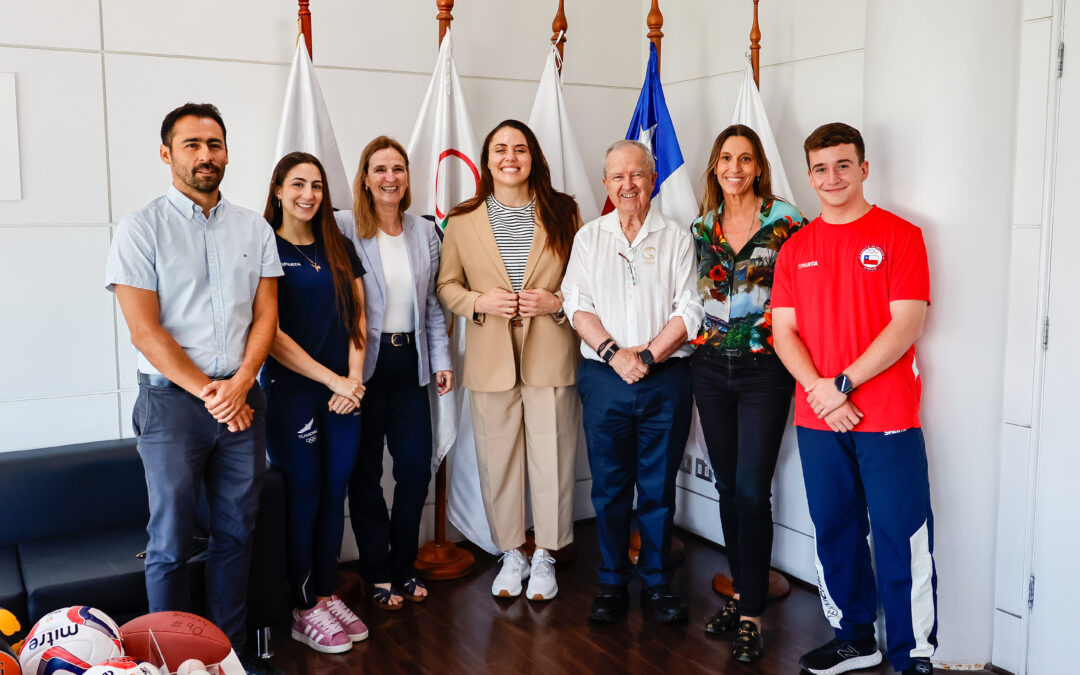 Futura ministra del deporte, Natalia Ducó, se reúne con el presidente del Comité Olímpico de Chile, Miguel Ángel Mujica
